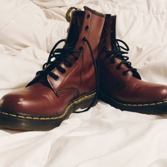 Dr. Martens Shoes - Dr. Martens 8 The Original 1460 cherry red leather